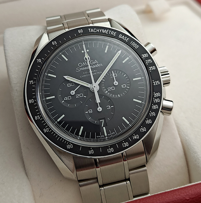 XL Omega Speedmaster Moonwatch Co-Axial Chronograph Wristwatch Ref. 311.30.44.50.01.002